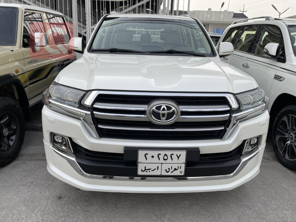 تويوتا لاندكروزر